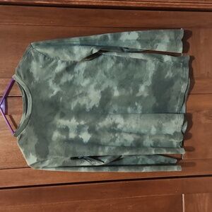 Boys Green Long Sleeve shirt size XL 14-16